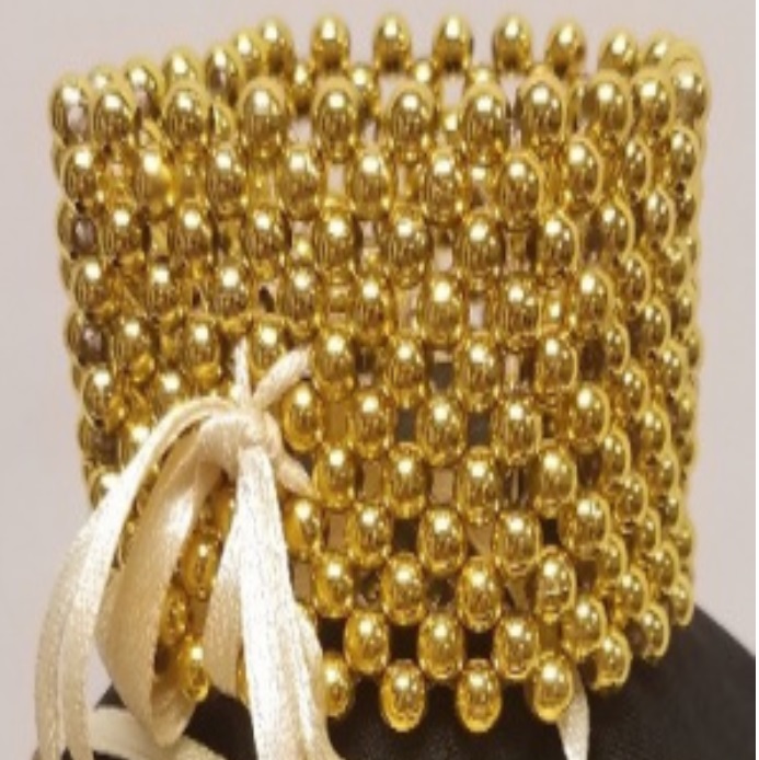 GOLD PEARL WRISTLET
