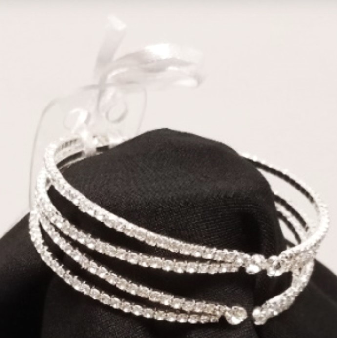 CRYSTAL TWIST WRISTLET WITH PAD