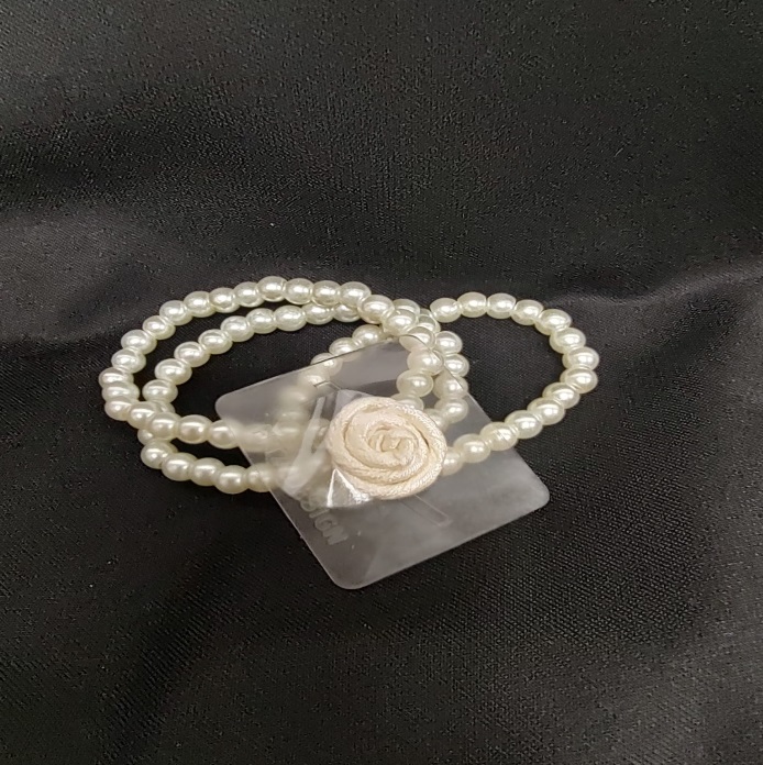 CHAMPAGNE DELICATE FLOWER BRACELET/PETITE